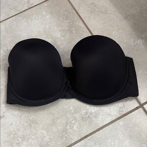 Vanity Fair Classic Black Strapless Bra